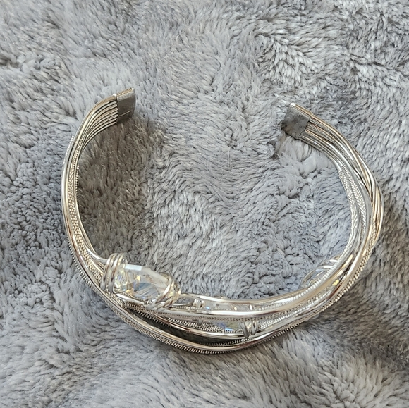 Artisan Silver Mesh Wire Cuff - Iridescent Triple Crystal Statement - Picture 3 of 7